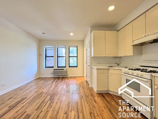 928 W Dakin St Unit 308