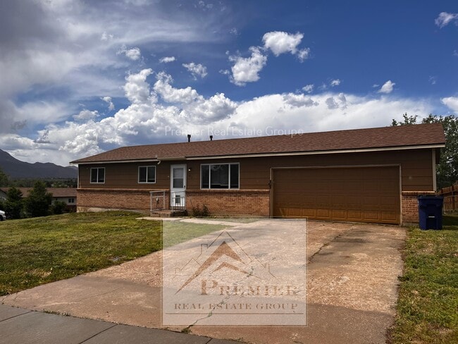 Building Photo - 1812 Hampton S Rental
