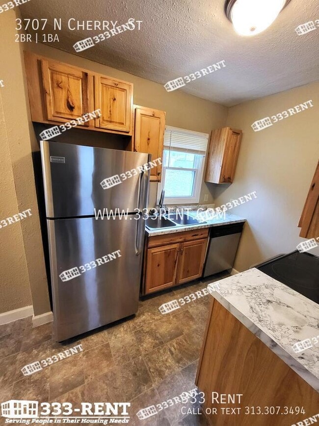 Photo - 3707 N Cherry St