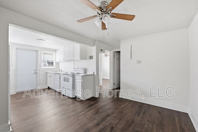 Photo - 1015 N Scott Ave Unit building 5- Front