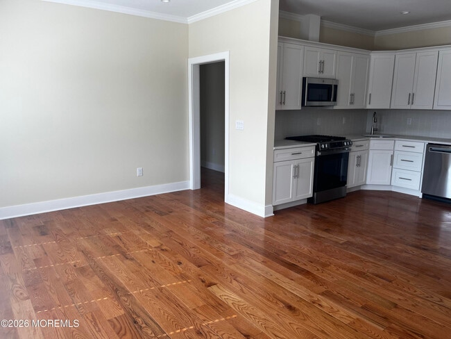 Photo - 2419 Bridge Ave Unit 203