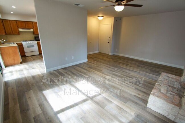 Photo - 6505 Columbia Oaks Ct