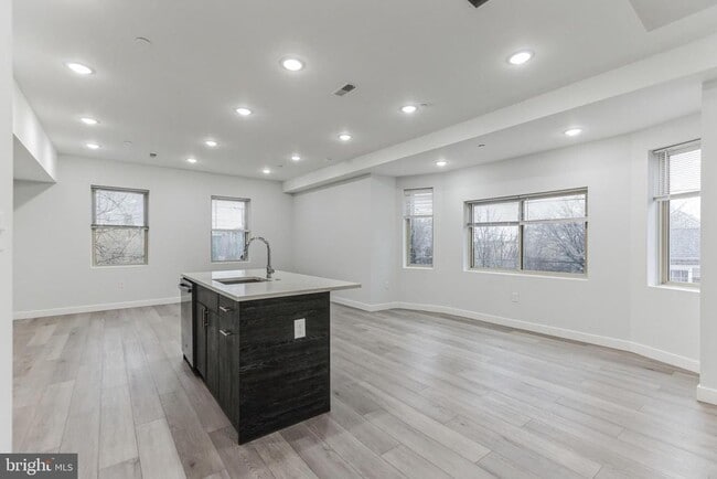 Photo - 2301 N 6th St Unit 6