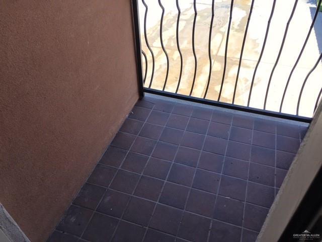 Photo - 14 W Fig Ave