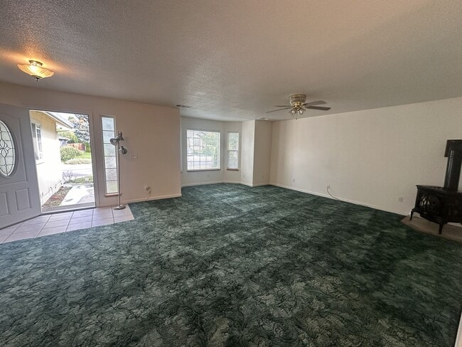 Photo - 1250 Shadow Mountain Dr