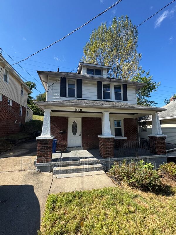 Building Photo - 249 Elwyn Ave Rental
