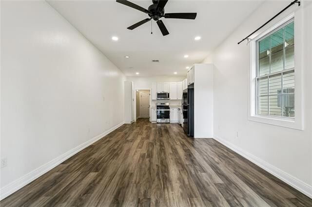 Photo - 429 S Genois St