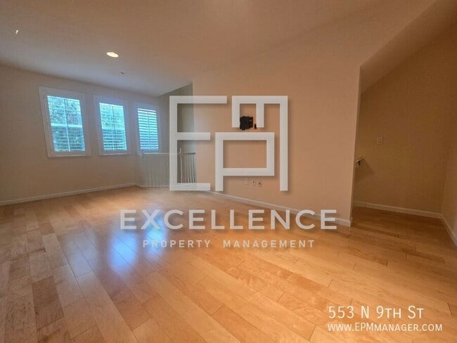 Photo - 553 N 9th St