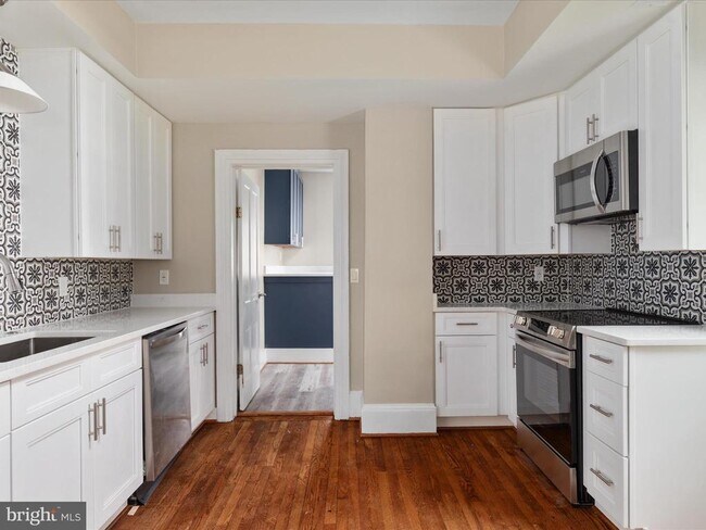 Photo - 323 Osage St