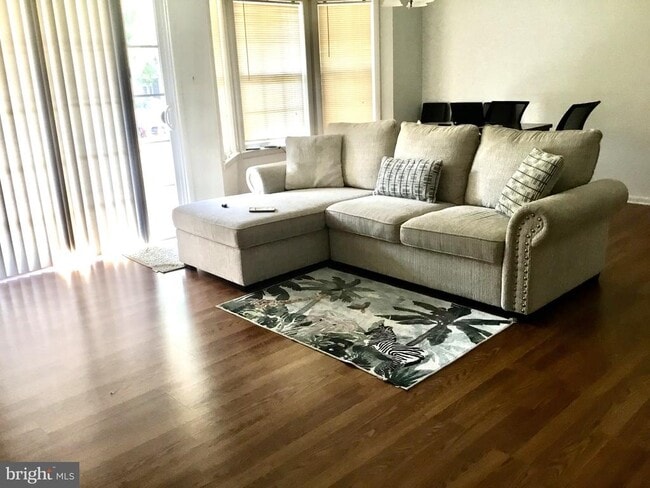 309 Trinity Ct Unit 1