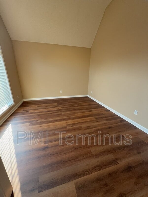 Photo - 6122 Farmwood Way SE