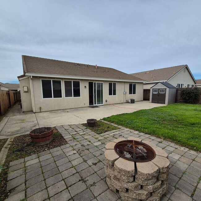 Photo - New Flooring throughout; Nice Elk Grove 3 bedroom home! Single story