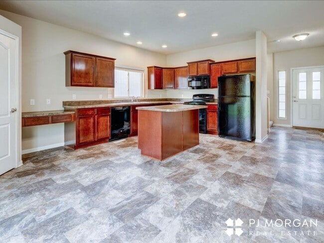 Photo - 18726 Birchwood Ave