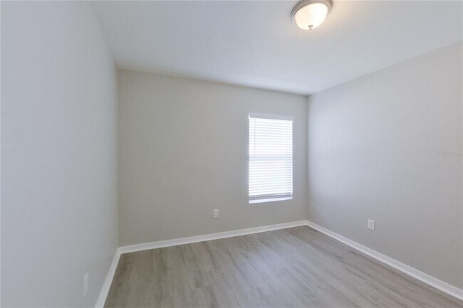 Photo - 18310 Gibraltar Ln