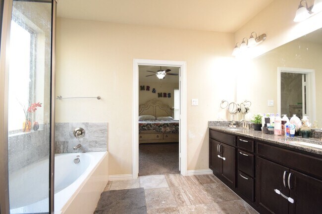 Photo - 4 bed 3 bath house in Prestwyck