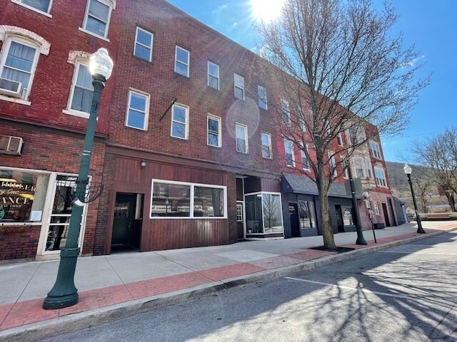 Building Photo - 966 Pennsylvania Ave Unit #1