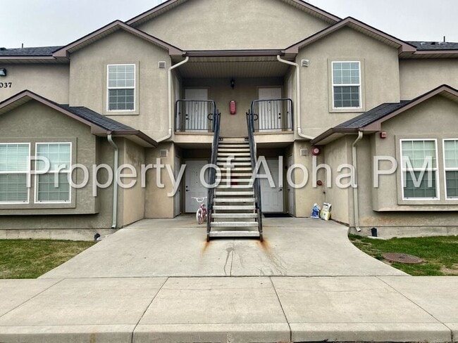 Photo - 1037 W Pine Ave Unidad #3 Rental