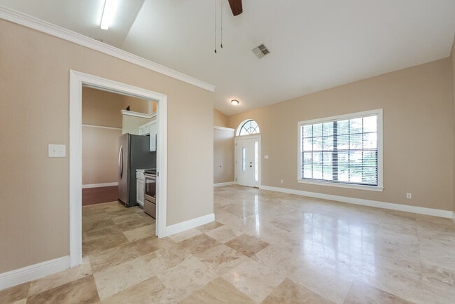 Photo - 1633 Liggins Ave