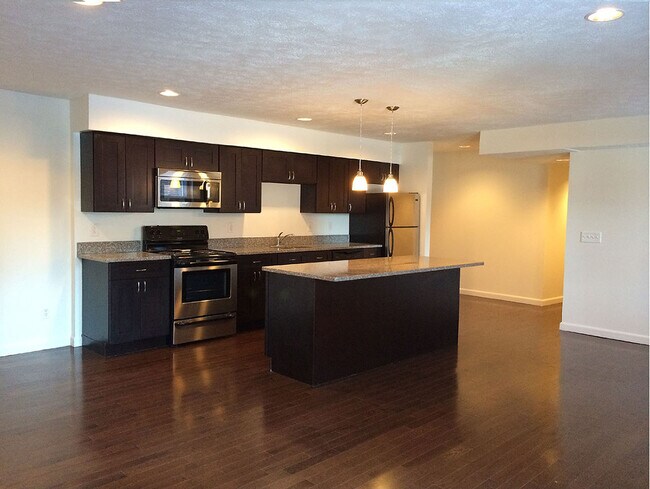 Photo - RUTLEDGE HALL