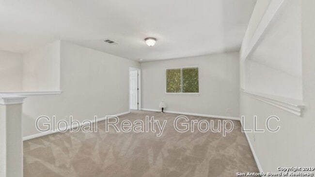 Photo - 501 Ginsberg Dr