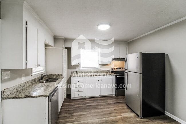 Photo - 105 Arnold Blvd