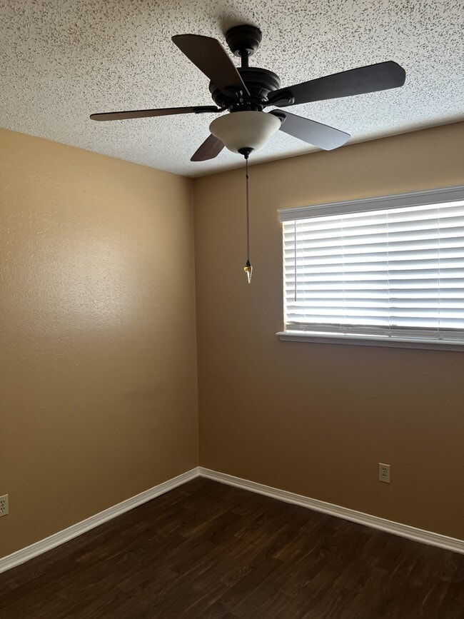 Photo - 4708 Longstreet Pl