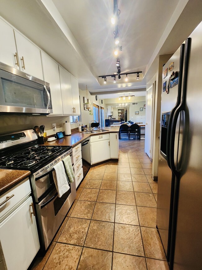 Photo - 104 Boysenberry Ln