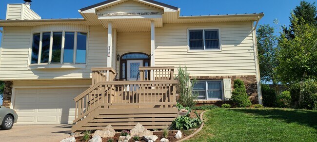 Photo - 3412 Meadowbrook Dr House