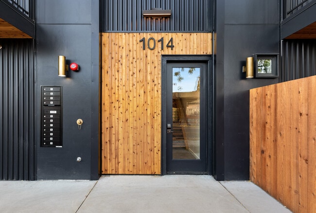 Photo - 1014 NE Alberta St