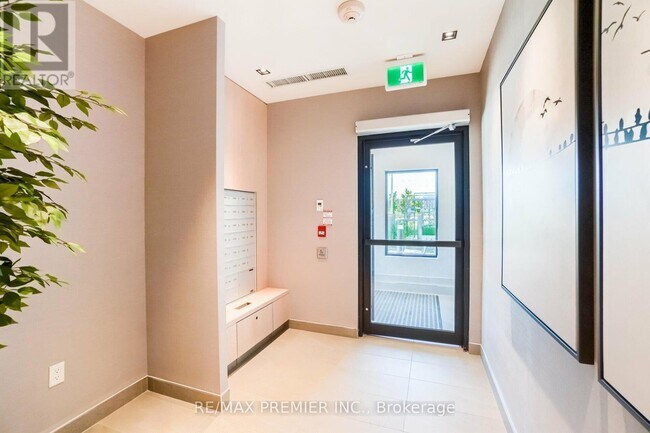 Photo - 155 Downsview Park Blvd