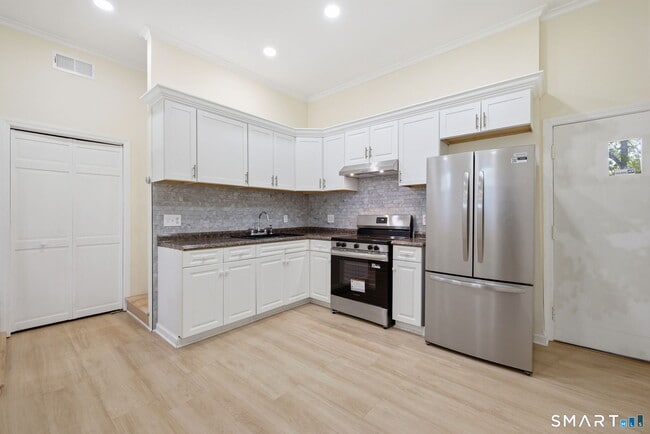 Photo - 85 Hicock Dr Unit D
