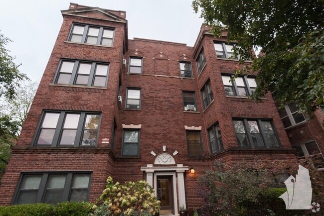 Building Photo - 4904 N Rockwell St Rental