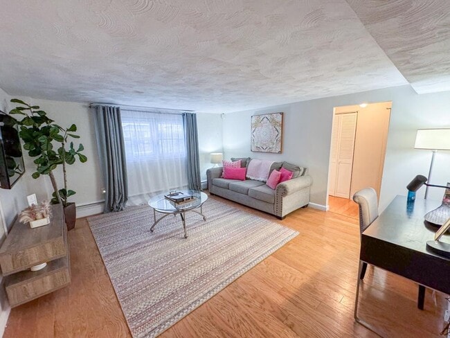 Photo - 1 bedroom in Brookline MA 02445 Unit 2B