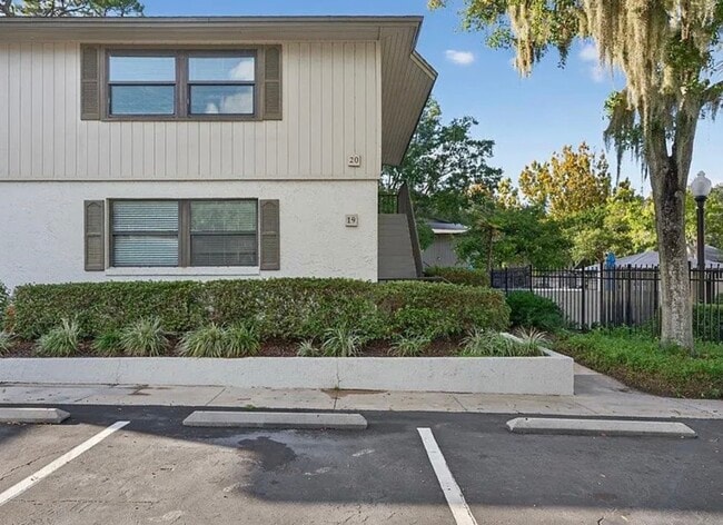 Photo - 19 Alcira Ct Unit 19