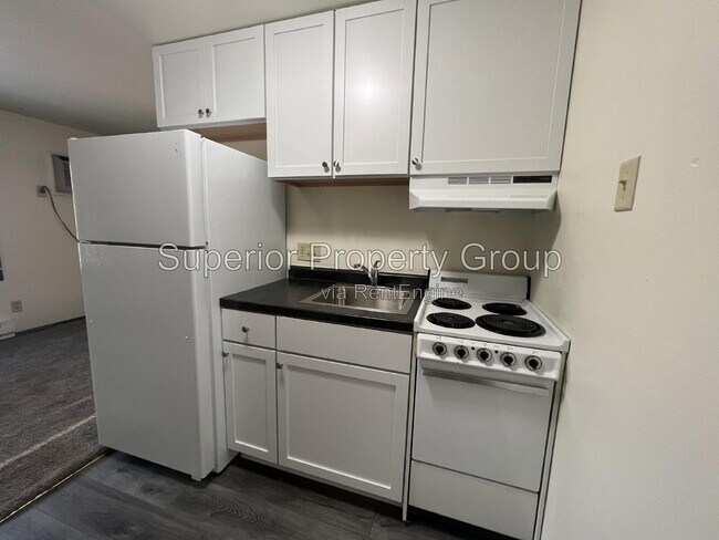 Photo - 714 N Oak St Unit 6
