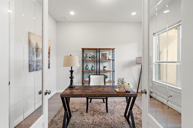 Photo - 10518 Harvest Oak Ct