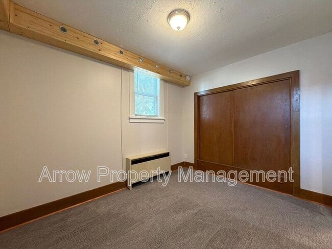 Photo - 411 7th St