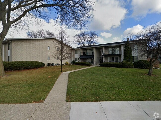 Building Photo - 8465 Kennedy Cir Unit T4 Rental