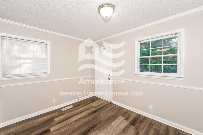 Photo - 113 Short 25th E Ave