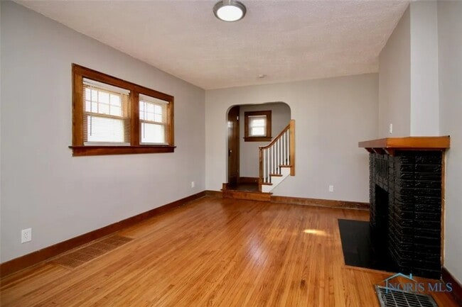 Photo - 4452 Belmar Ave