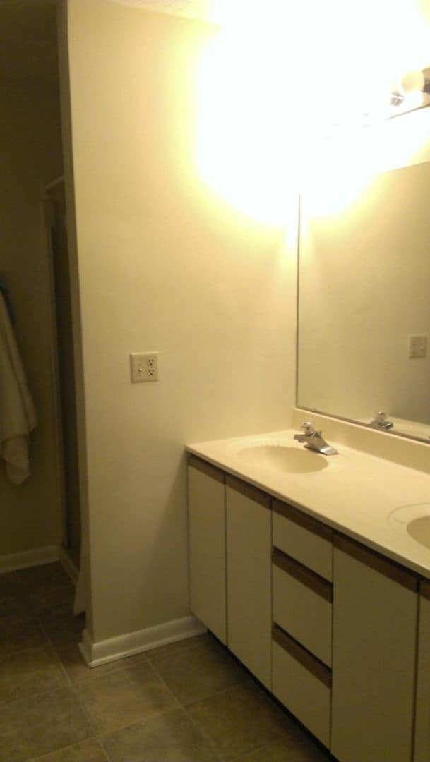 Photo - Woods Edge End Town Home with 2 Car Garage - Rent TBD