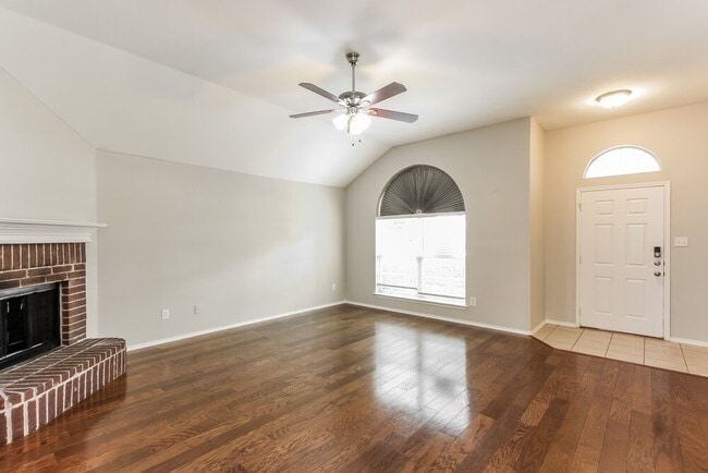Photo - 1009 Crooked Creek Ct