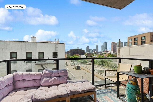 Photo - 11-12-12 44th Dr