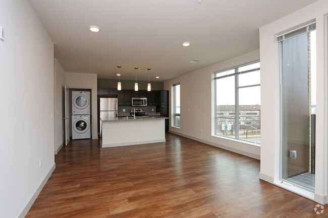 1BR, 1BA - 1H