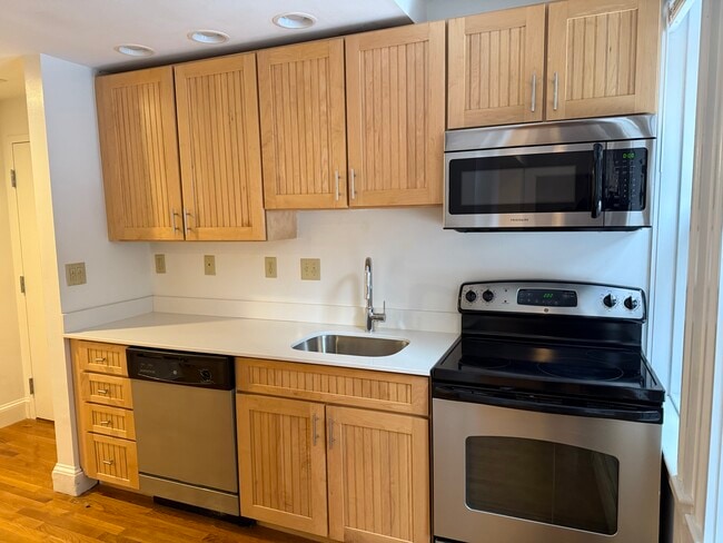 Building Photo - 115 Commonwealth Ave