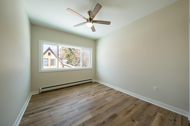 411 W Baraga Ave