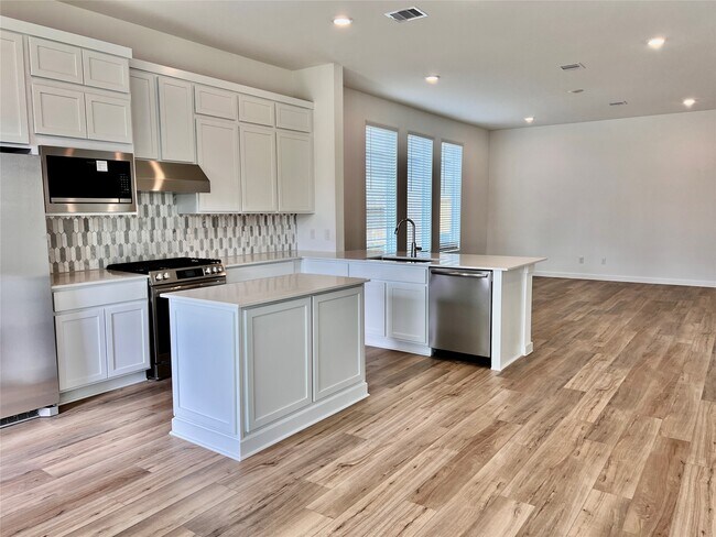 Photo - 8326 Boundary Waters Dr