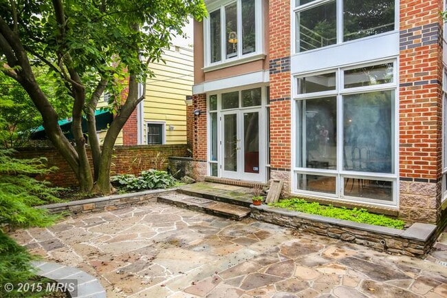 Photo - 1421 34th St NW