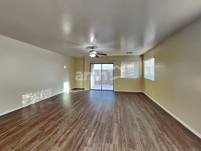 Photo - 3712 W Darrow St