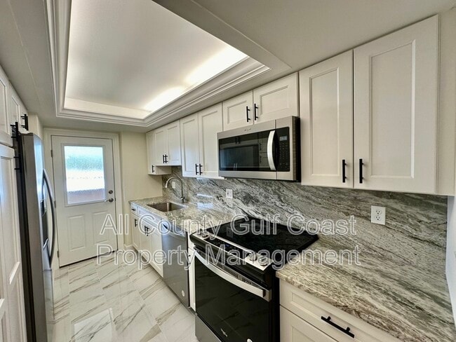 Photo - 512 W Venice Ave